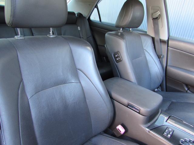 クラウンハイブリッド ベースグレード 車検令和9年7月まで スマートキー 純正18インチアルミ 純正HDDナビ テレビ ETC ドラレコ シートヒーター&クーラー クルーズコントロール 電動リヤカーテン イージークローザドア(15枚目)