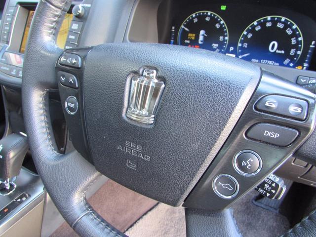 クラウンハイブリッド ベースグレード 車検令和9年7月まで スマートキー 純正18インチアルミ 純正HDDナビ テレビ ETC ドラレコ シートヒーター&クーラー クルーズコントロール 電動リヤカーテン イージークローザドア(19枚目)