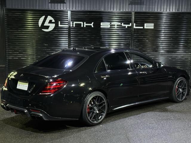 Ｓクラス Ｓ６３　ロング　正規ディーラー車　右ハンドル　ダイナミックパッケージ　後期テールランプ　後期ヘッドライト　ブラックグリル　カーボンフロントリップ　ブラバスカーボンリアディフューザー　パノラマルーフ　後期前後バンパー（15枚目）