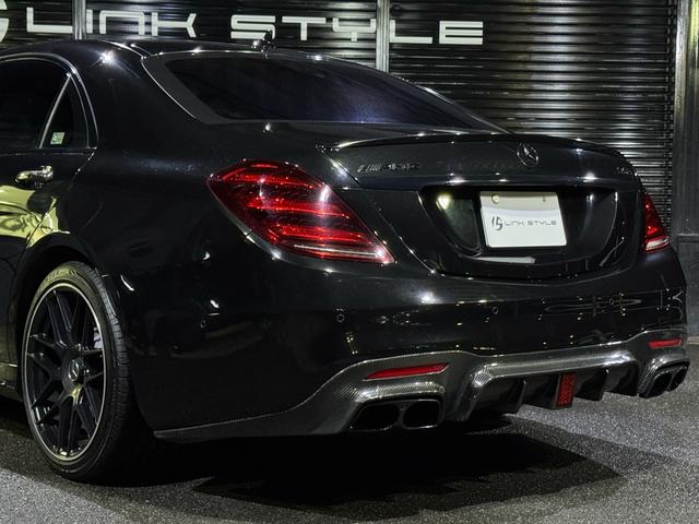 Ｓクラス Ｓ６３　ロング　正規ディーラー車　右ハンドル　ダイナミックパッケージ　後期テールランプ　後期ヘッドライト　ブラックグリル　カーボンフロントリップ　ブラバスカーボンリアディフューザー　パノラマルーフ　後期前後バンパー（22枚目）