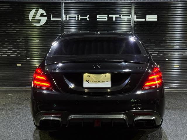 Ｓクラス Ｓ６３　ロング　正規ディーラー車　右ハンドル　ダイナミックパッケージ　後期テールランプ　後期ヘッドライト　ブラックグリル　カーボンフロントリップ　ブラバスカーボンリアディフューザー　パノラマルーフ　後期前後バンパー（33枚目）