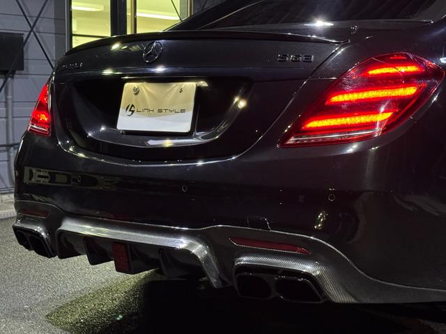 Ｓクラス Ｓ６３　ロング　正規ディーラー車　右ハンドル　ダイナミックパッケージ　後期テールランプ　後期ヘッドライト　ブラックグリル　カーボンフロントリップ　ブラバスカーボンリアディフューザー　パノラマルーフ　後期前後バンパー（36枚目）