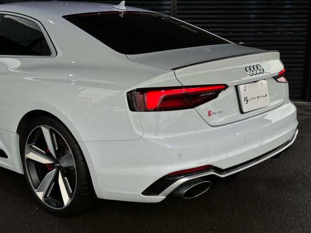 アウディ ＲＳ５