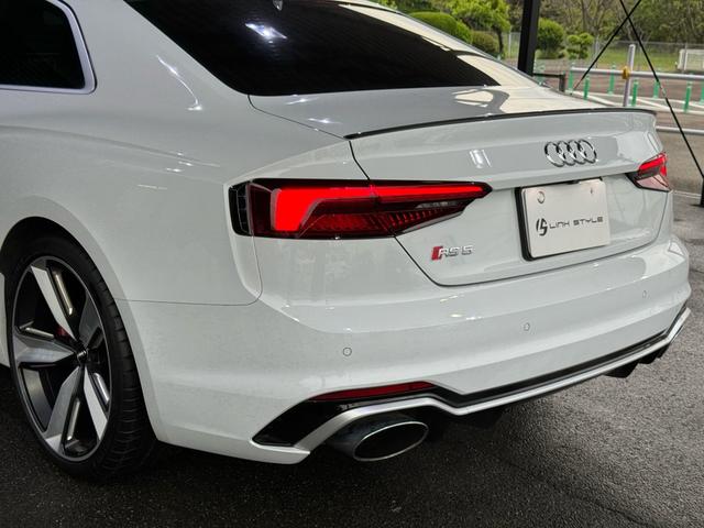 アウディ ＲＳ５