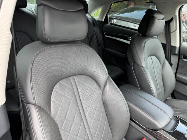 Ｓ８ ベースグレード　正規ディーラー車　右Ｈ　ＬＥＤヘッドライト　ＢＯＳＥサウンド　システム　ブラックレザーインテリア　純正ナビ　バックカメラ　シートヒーター　パワーバックドア　Ｂｌｕｅｔｏｏｔｈオーディオ　カーボンパネル（39枚目）