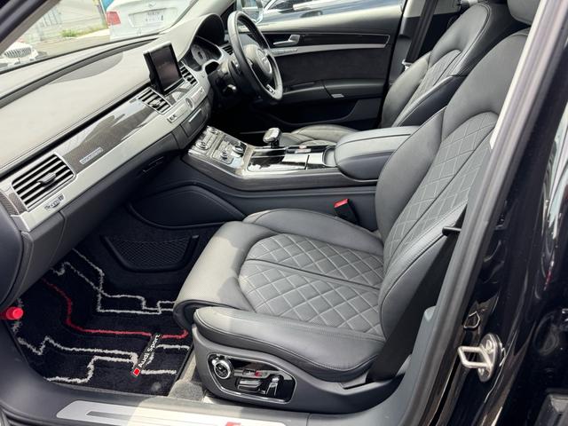 Ｓ８ ベースグレード　正規ディーラー車　右Ｈ　ＬＥＤヘッドライト　ＢＯＳＥサウンド　システム　ブラックレザーインテリア　純正ナビ　バックカメラ　シートヒーター　パワーバックドア　Ｂｌｕｅｔｏｏｔｈオーディオ　カーボンパネル（70枚目）