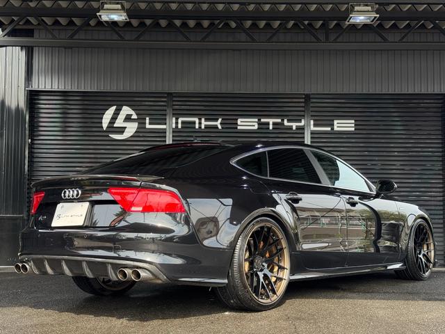 Ａ７スポーツバック ３．０ＴＦＳＩクワトロ　正規ディーラー車　右Ｈ　カーボンフロントスポイラー　ＢＣフォージド２１インチホイール　ダウンサスペンション　オレンジゴールドブレーキキャリパー　社外４本出しマフラー　カーボンリアスポイラー（15枚目）