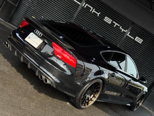 Ａ７スポーツバック ３．０ＴＦＳＩクワトロ　正規ディーラー車　右Ｈ　カーボンフロントスポイラー　ＢＣフォージド２１インチホイール　ダウンサスペンション　オレンジゴールドブレーキキャリパー　社外４本出しマフラー　カーボンリアスポイラー（17枚目）