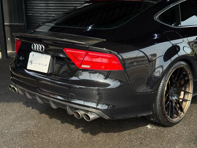 Ａ７スポーツバック ３．０ＴＦＳＩクワトロ　正規ディーラー車　右Ｈ　カーボンフロントスポイラー　ＢＣフォージド２１インチホイール　ダウンサスペンション　オレンジゴールドブレーキキャリパー　社外４本出しマフラー　カーボンリアスポイラー（18枚目）