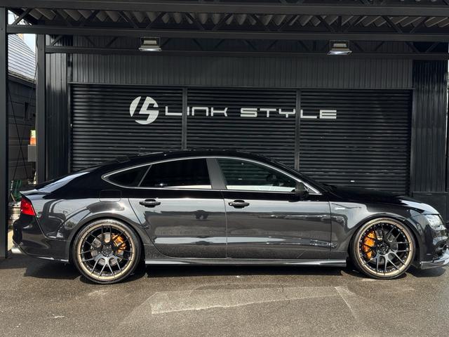 Ａ７スポーツバック ３．０ＴＦＳＩクワトロ　正規ディーラー車　右Ｈ　カーボンフロントスポイラー　ＢＣフォージド２１インチホイール　ダウンサスペンション　オレンジゴールドブレーキキャリパー　社外４本出しマフラー　カーボンリアスポイラー（28枚目）