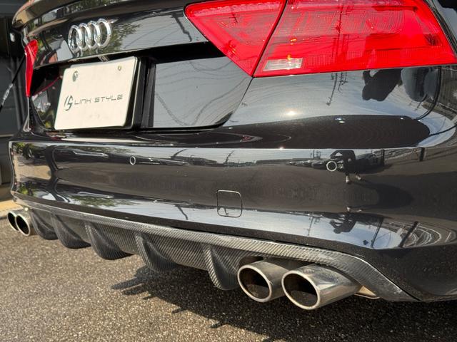 Ａ７スポーツバック ３．０ＴＦＳＩクワトロ　正規ディーラー車　右Ｈ　カーボンフロントスポイラー　ＢＣフォージド２１インチホイール　ダウンサスペンション　オレンジゴールドブレーキキャリパー　社外４本出しマフラー　カーボンリアスポイラー（39枚目）