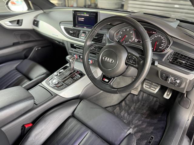 Ａ７スポーツバック ３．０ＴＦＳＩクワトロ　正規ディーラー車　右Ｈ　カーボンフロントスポイラー　ＢＣフォージド２１インチホイール　ダウンサスペンション　オレンジゴールドブレーキキャリパー　社外４本出しマフラー　カーボンリアスポイラー（40枚目）