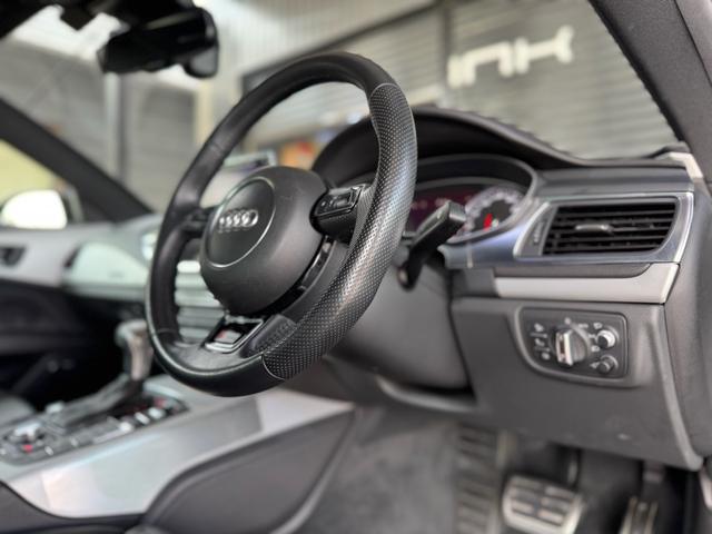 Ａ７スポーツバック ３．０ＴＦＳＩクワトロ　正規ディーラー車　右Ｈ　カーボンフロントスポイラー　ＢＣフォージド２１インチホイール　ダウンサスペンション　オレンジゴールドブレーキキャリパー　社外４本出しマフラー　カーボンリアスポイラー（43枚目）