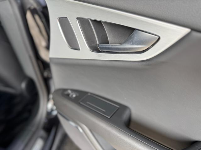 Ａ７スポーツバック ３．０ＴＦＳＩクワトロ　正規ディーラー車　右Ｈ　カーボンフロントスポイラー　ＢＣフォージド２１インチホイール　ダウンサスペンション　オレンジゴールドブレーキキャリパー　社外４本出しマフラー　カーボンリアスポイラー（59枚目）