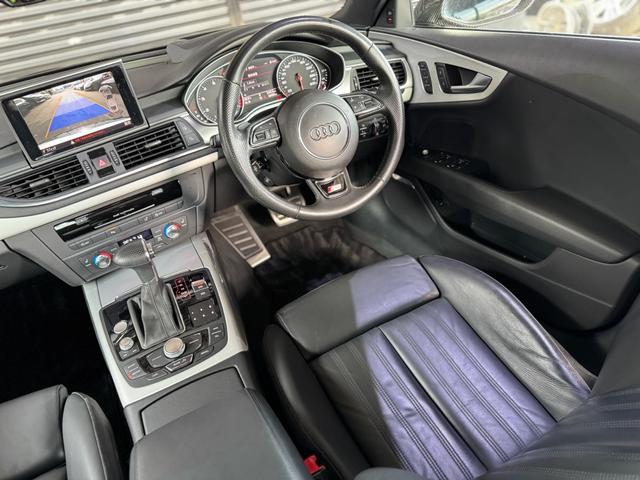 Ａ７スポーツバック ３．０ＴＦＳＩクワトロ　正規ディーラー車　右Ｈ　カーボンフロントスポイラー　ＢＣフォージド２１インチホイール　ダウンサスペンション　オレンジゴールドブレーキキャリパー　社外４本出しマフラー　カーボンリアスポイラー（62枚目）