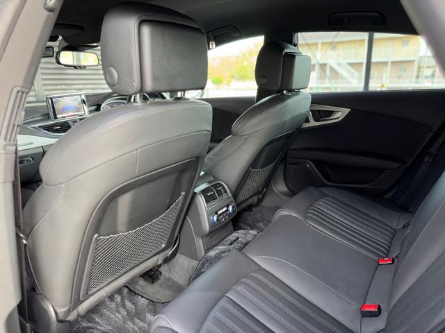 Ａ７スポーツバック ３．０ＴＦＳＩクワトロ　正規ディーラー車　右Ｈ　カーボンフロントスポイラー　ＢＣフォージド２１インチホイール　ダウンサスペンション　オレンジゴールドブレーキキャリパー　社外４本出しマフラー　カーボンリアスポイラー（65枚目）