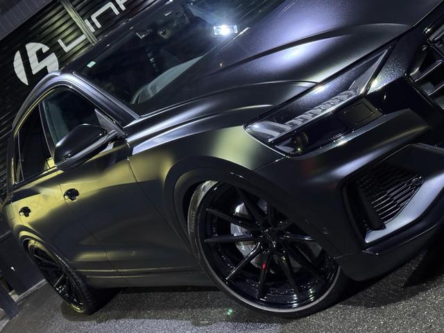 ＳＱ８ ベースグレード　正規ディーラー車　ステルスラッピング　ＢＣフォージド２３インチＡＷ　カーボンブレーキロータ　ロワリングキット　パノラマサンルーフ　バーチャルコックピット　レザーパッケージ　ブラックレザーインテリア（12枚目）
