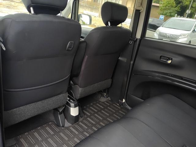 タントエグゼ カスタムＧ　ナビ　ＴＶ　Ｂｌｕｅｔｏｏｔｈ　ＨＩＤ　スマートキー　アイドリングストップ　電動格納ミラー　ＣＶＴ　盗難防止システム　ＡＢＳ　アルミホイール　衝突安全ボディ　エアコン（11枚目）