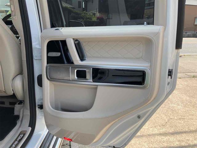 Ｇクラス Ｇ６３ＡＭＧ　４ＷＤ　ドライブレコーダー　フロントカメラ　クリアランスソナー　オートクルーズコントロール　レーンアシスト　パワーシート　オートライト　アルミホイール　スマートキー　アイドリングストップ（8枚目）