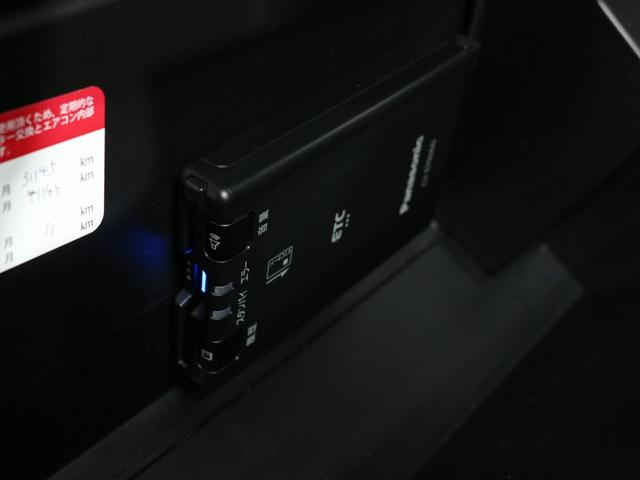タント カスタムＲＳ　社外ナビ　ＣＤ　ＤＶＤビデオ視聴可　音楽録音　フルセグＴＶ　リアカメラ　前後ドラレコ　ＥＴＣ　両側パワースライドドア　１５インチアルミ　ベンチシート　ＬＥＤライト　オートライト　禁煙車（54枚目）