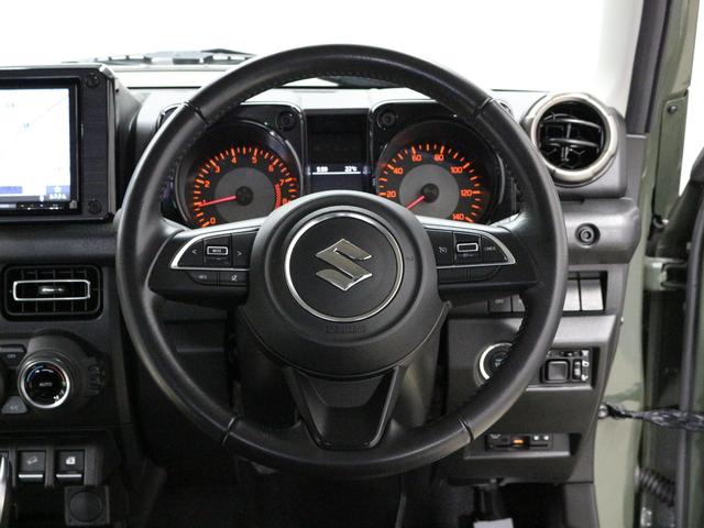 ジムニー ＸＣ　８インチナビ　フルセグ　ＣＤ　ＤＶＤ　フルセグ　音楽録音　Ｂｌｕｅｔｏｏｔｈ　リアカメラ　ＥＴＣ　ステアリングリモコン　クルーズコントロール　シートヒーター　オートライト　ＬＥＤヘッドライト　４ＷＤ（7枚目）