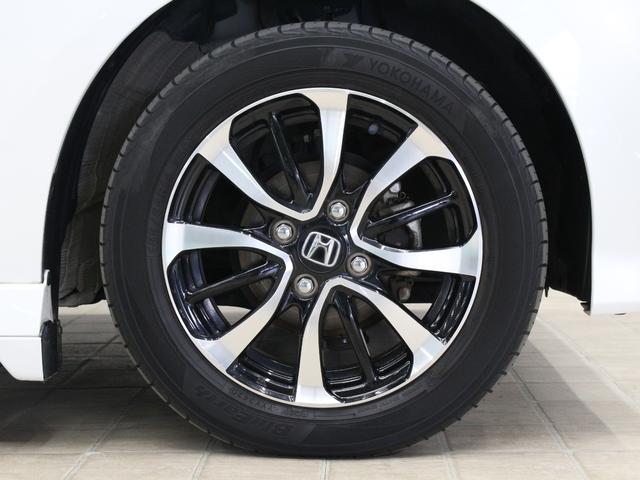 Ｎ－ＢＯＸカスタム Ｇ・Ｌホンダセンシング　ワンオーナー　禁煙車　純正８インチナビ　フルセグ　ＤＶＤ　ＣＤ　Ｂｌｕｅｔｏｏｔｈ　音楽録音　リアカメラ　ＥＴＣ　ステアリングリモコン　クルーズコントロール　シートヒーター　両側パワースライドドア（12枚目）