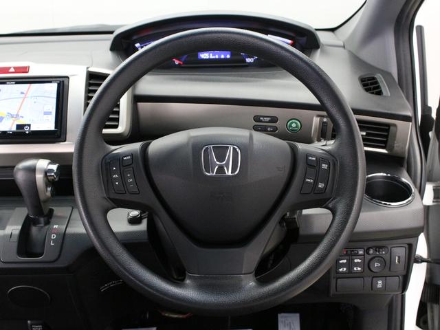 フリードスパイク Ｇプレミアムエディション　無限フルエアロ　社外アルミ　メモリーナビ　フルセグ　Ｂｌｕｅｔｏｏｔｈ　リアカメラ　ＥＴＣ　両側パワースライドドア　ディスチャージライト　フォグライト　クルーズコントロール　ステリモ　スマートキー（22枚目）
