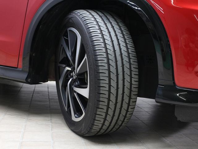 ヴェゼル ハイブリッドＲＳ・ホンダセンシング　ワンオーナー　禁煙車　８インチナビ　ＣＤ　ＤＶＤ　フルセグ　Ｂｌｕｅｔｏｏｔｈ　リアカメラ　ＥＴＣ　ステアリングリモコン　クルーズコントロール　前後ドラレコ　サイドエアバッグ　シートヒーター（8枚目）