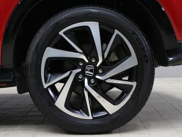 ヴェゼル ハイブリッドＲＳ・ホンダセンシング　ワンオーナー　禁煙車　８インチナビ　ＣＤ　ＤＶＤ　フルセグ　Ｂｌｕｅｔｏｏｔｈ　リアカメラ　ＥＴＣ　ステアリングリモコン　クルーズコントロール　前後ドラレコ　サイドエアバッグ　シートヒーター（18枚目）