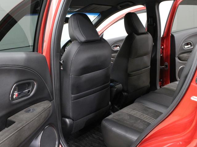 ヴェゼル ハイブリッドＲＳ・ホンダセンシング　ワンオーナー　禁煙車　８インチナビ　ＣＤ　ＤＶＤ　フルセグ　Ｂｌｕｅｔｏｏｔｈ　リアカメラ　ＥＴＣ　ステアリングリモコン　クルーズコントロール　前後ドラレコ　サイドエアバッグ　シートヒーター（25枚目）