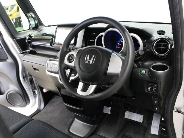 Ｎ－ＢＯＸカスタム Ｇ・Ｌパッケージ　ワンオーナー　禁煙車　メモリーナビ　フルセグ　ＣＤ　ＤＶＤ　音楽録音　ステアリングリモコン　リアカメラ　ＥＴＣ　両側パワースライドドア　オートエアコン　オートライト　ディスチャージライト　フォグライト（23枚目）