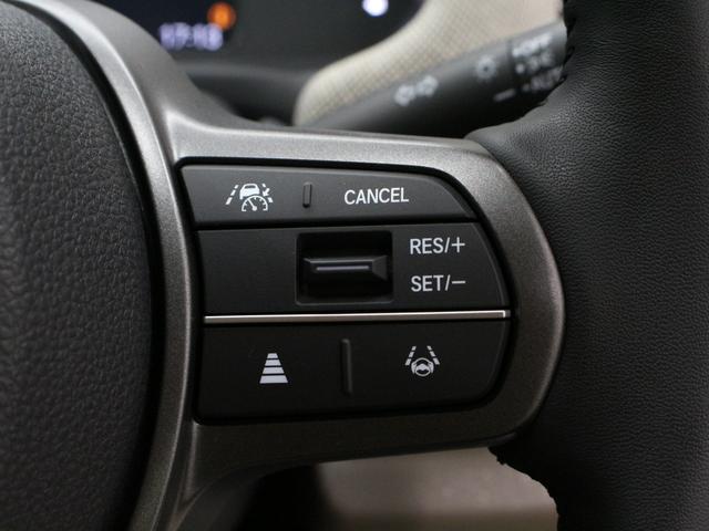 フリード エアーＥＸ　弊社試乗車　８インチナビ　フルセグ　Ｂｌｕｅｔｏｏｔｈ　リアカメラ　両側パワースライドドア　ステアリングリモコン　クルーズコントロール　オートエアコン　リアクーラー　シートヒーター　１５インチアルミ（49枚目）