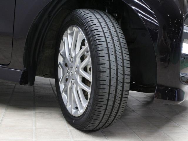 Ｎ－ＢＯＸカスタム Ｌターボ　ワンオーナー　禁煙車　４ＷＤ　ターボ　大型ルーフコンソール　電子パーキングブレーキ　シートヒーター　両側パワースライドドア　純正メモリーナビ　フルセグ　ＣＤ　ＤＶＤ　音楽録音　Ｂｌｕｅｔｏｏｔｈ（8枚目）