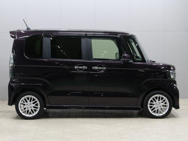 Ｎ－ＢＯＸカスタム Ｌターボ　ワンオーナー　禁煙車　４ＷＤ　ターボ　大型ルーフコンソール　電子パーキングブレーキ　シートヒーター　両側パワースライドドア　純正メモリーナビ　フルセグ　ＣＤ　ＤＶＤ　音楽録音　Ｂｌｕｅｔｏｏｔｈ（11枚目）