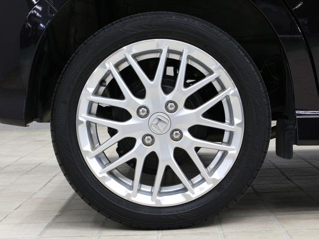 Ｎ－ＢＯＸカスタム Ｌターボ　ワンオーナー　禁煙車　４ＷＤ　ターボ　大型ルーフコンソール　電子パーキングブレーキ　シートヒーター　両側パワースライドドア　純正メモリーナビ　フルセグ　ＣＤ　ＤＶＤ　音楽録音　Ｂｌｕｅｔｏｏｔｈ（13枚目）