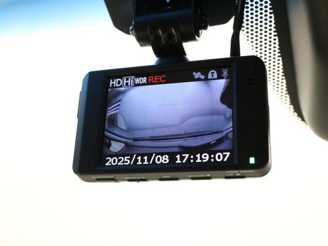 フリード Ｇ・ホンダセンシング　ワンオーナー　禁煙車　ＬＥＤライト　メモリーナビ　フルセグ　ＣＤ　ＤＶＤ　Ｂｌｕｅｔｏｏｔｈ　リアカメラ　ＥＴＣ　ドラレコ　両側パワースライドドア　オートライト　社外１５インチアルミ　スマートキー（42枚目）