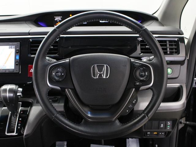 ステップワゴンスパーダ スパーダホンダセンシング　ワンオーナー　禁煙車　メモリーナビ　フルセグ　ＤＶＤ　ＣＤ　Ｂｌｕｅｔｏｏｔｈ　リアカメラ　ＥＴＣ　ステアリングリモコン　クルーズコントロール　オートライト　ＬＥＤヘッドライト　両側パワースライドドア（21枚目）
