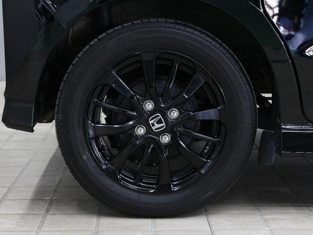 N-BOXカスタム Lスタイル+ブラック 禁煙車 純正8インチナビ フルセグ DVD CD 音楽録音 Bluetooth リアカメラ ETC 前後ドラレコ シートヒーター 両側パワースライドドア シートバックテーブル サイドエアバッグ(13枚目)