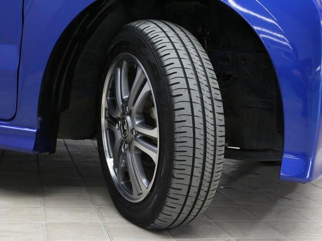 N-BOXカスタム GSSパッケージ 1オーナー 禁煙車 シートヒーター 純正メモリーナビ DVD CD フルセグ Bluetooth ステアリングリモコン ドライブレコーダー リアカメラ ETC 両側パワースライドドア 純正アルミ(8枚目)