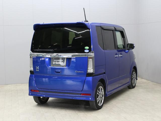 N-BOXカスタム GSSパッケージ 1オーナー 禁煙車 シートヒーター 純正メモリーナビ DVD CD フルセグ Bluetooth ステアリングリモコン ドライブレコーダー リアカメラ ETC 両側パワースライドドア 純正アルミ(14枚目)