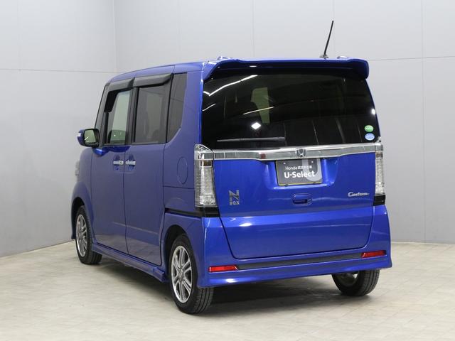 N-BOXカスタム GSSパッケージ 1オーナー 禁煙車 シートヒーター 純正メモリーナビ DVD CD フルセグ Bluetooth ステアリングリモコン ドライブレコーダー リアカメラ ETC 両側パワースライドドア 純正アルミ(16枚目)