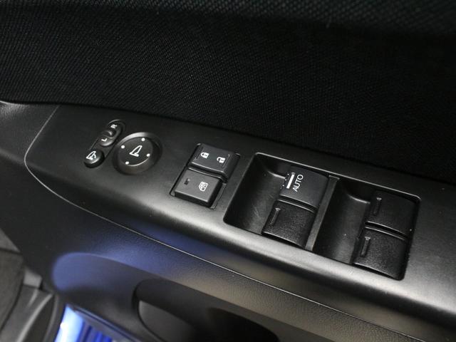 N-BOXカスタム GSSパッケージ 1オーナー 禁煙車 シートヒーター 純正メモリーナビ DVD CD フルセグ Bluetooth ステアリングリモコン ドライブレコーダー リアカメラ ETC 両側パワースライドドア 純正アルミ(55枚目)