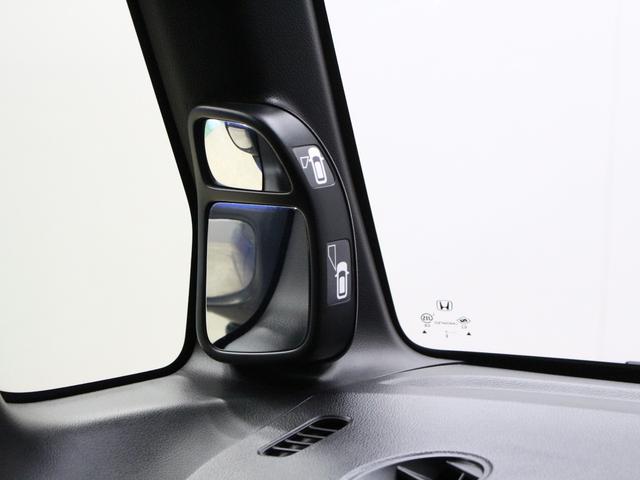 N-BOXカスタム GSSパッケージ 1オーナー 禁煙車 シートヒーター 純正メモリーナビ DVD CD フルセグ Bluetooth ステアリングリモコン ドライブレコーダー リアカメラ ETC 両側パワースライドドア 純正アルミ(60枚目)