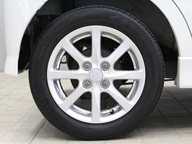 タント カスタムＸスペシャル　禁煙車　メモリーナビ　ＣＤ　フルセグ　オートエアコン　ディスチャージヘッドライト　スマートキー　パワースライドドア　ベンチシート　純正アルミ（9枚目）