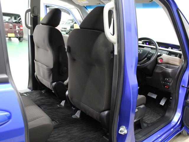 フリード G ワンオーナー 禁煙車 純正メモリーナビ フルセグ CD DVD 音楽録音 Bluetooth リアカメラ ETC ステアリングリモコン クルーズコントロール 両側パワースライドドア シートヒーター(26枚目)