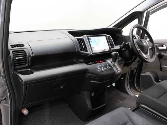 ステップワゴンスパーダ Ｚ　ワンオーナー　禁煙車　純正９インチナビ　フルセグ　ＣＤ　ＤＶＤ　音楽録音　ステアリングリモコン　ＥＴＣ　リアカメラ　パドルシフト　両側パワースライドドア　アイドリングストップ　純正１６インチアルミ（24枚目）