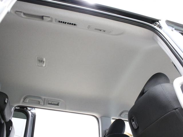 ステップワゴンスパーダ Ｚ　ワンオーナー　禁煙車　純正９インチナビ　フルセグ　ＣＤ　ＤＶＤ　音楽録音　ステアリングリモコン　ＥＴＣ　リアカメラ　パドルシフト　両側パワースライドドア　アイドリングストップ　純正１６インチアルミ（68枚目）