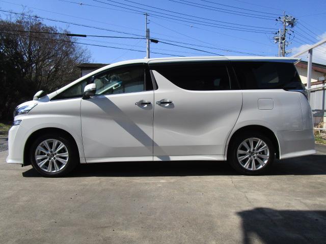 2.5Z ワンオーナー 後席モニター 4WD(6枚目)