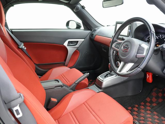コペン セロ　レッドインテリア／純正ナビ／フルセグ／Ｂｌｕｅｔｏｏｔｈ／ＥＴＣ／ＬＥＤヘットランプ／キ－レス／シートヒーター／エアバック／パワーステアリング／ＡＢＳ／衝突安全ボディ／パワーウィンドウ／横滑り防止機能（16枚目）