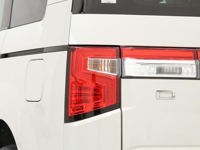 デリカＤ：５ Ｐ　純正１０インチナビ／Ｂｌｕｅｔｏｏｔｈ／フルセグ／３６０度カメラ／ドラレコ／フリップダウンモニター／両側パワースライドドア／パワーバックドア／ＬＥＤヘッド／盗難防止装置／衝突安全ボディ／シートヒーター（63枚目）